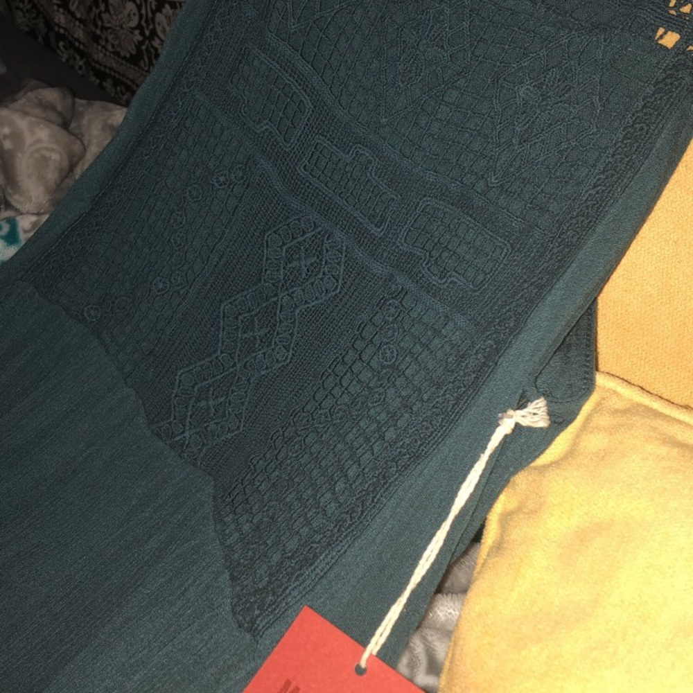 Tank top - Picture 2 of 4